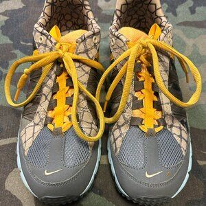 Nike Air Humara 17 Premium Gray Dark Army Camo Shoes AO2606-002 Mens Size 8